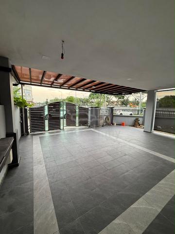 La garden Jp perdana 2 story corner house for rent 1
