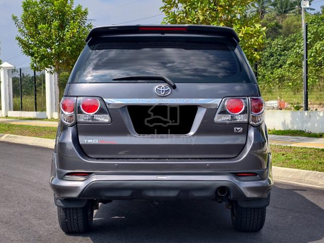 {2015}Toyota FORTUNER 2.7 V TRD (A) Car King F/Lon - 3