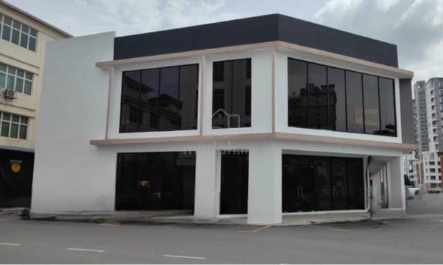Corner Shoplot at Raja Uda For Rent 1