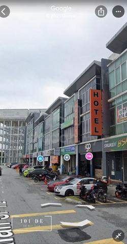 Bandar Saujana Putra 3sty shoplot 22*75sqft for sale 1