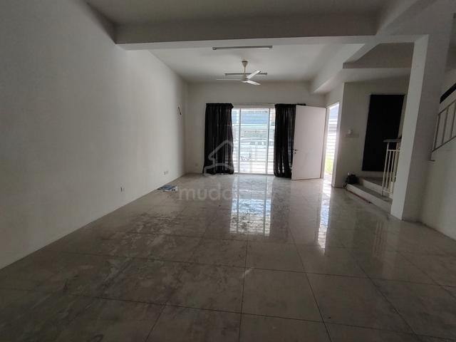 2 Storey Terrace - Taman Nadayu 92,Kajang, Freehold, Kajang, Guarded 1