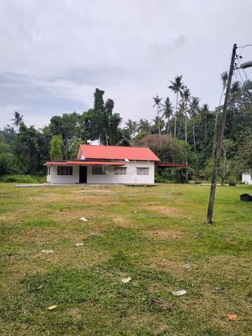 Tanah First Grade Dan Rumah Kampung Di Balik Pulau, Penang 1