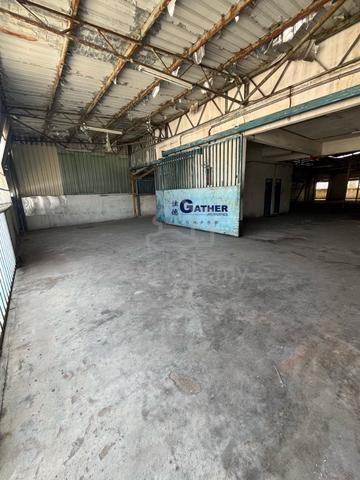1.5 Storey Semi-Detached Factory For Rent, Menglembu 5