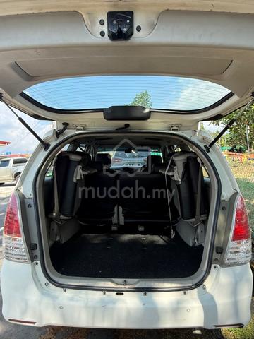 2009 Toyota INNOVA 2.0 E FACELIFT (M) - 4