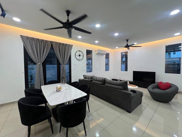 Fully Furnished 2 Storey Cluster House for Sale @ Tmn Scientex Kulai 2 1