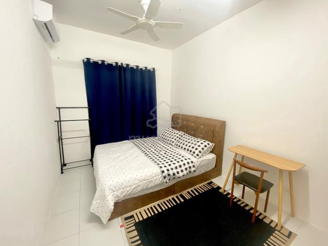 Medium Room For Female @ Residensi Sateria, Kuala Lumpur 1