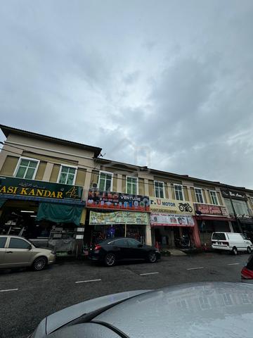 Mengkuang GF Shop Rent (Facing Main Road) 5