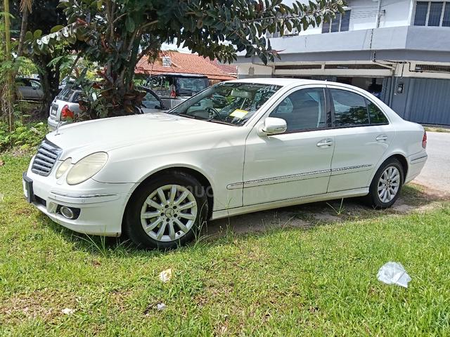 2007 Mercedes Benz E250 - 1