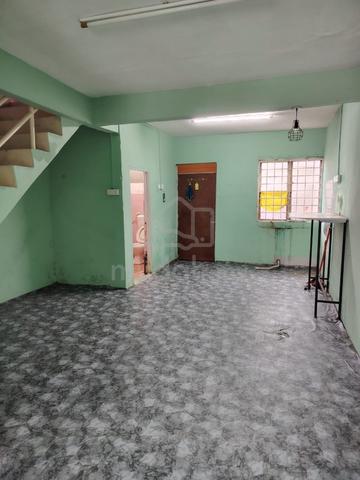 Rumah Kos Rendah Muar 1