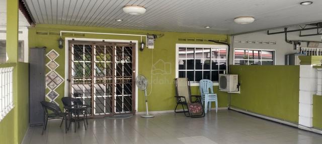 Rumah Teres Berperabot Lengkap Di Taman Desa berdekatan JPJ MUAR 5mins 1