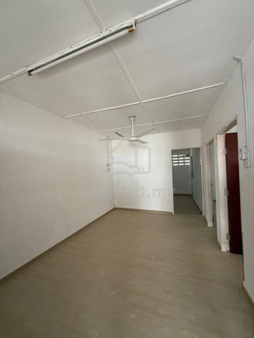 Taman Dahlia, Tampoi, Johor Bahru, Single Storey Low Cost 20x52 4