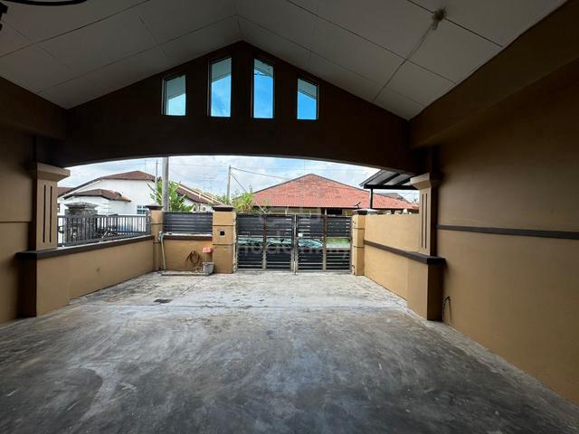 Bandar Putra IOI @ Jalan Terkukur Single Storey Terrace House For Sale 1