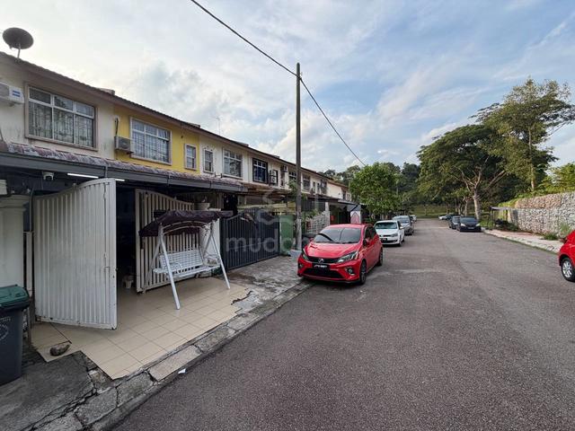 Full Loan Double Storey LMC Taman Puteri Wangsa Ulu Tiram 1