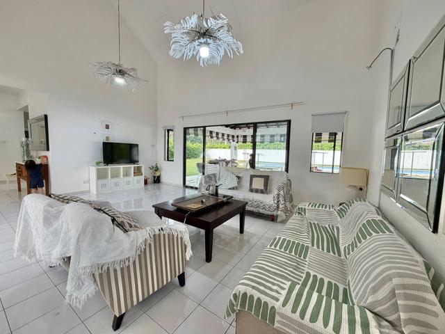 Leisure Farm Bayou Bay 2 Storey Bungalow Fully Furnished 1