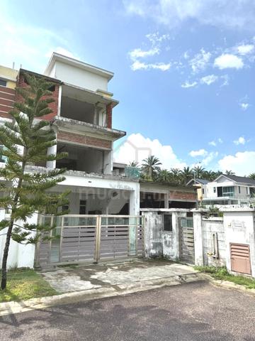Taman Kempas Utama Cluster House Oleander 1