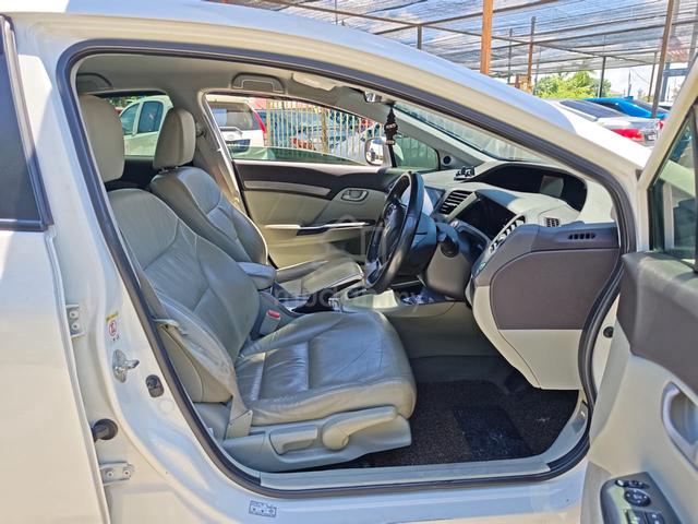 2013 Honda CIVIC FB 1.5 (AUTO) - 4