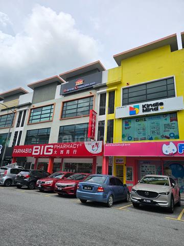 3 Storey End lot Shop,Vista Valley Semenyih ,kajang ,28x85 1