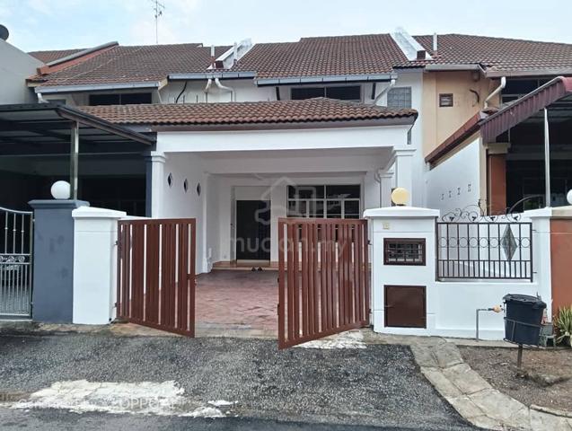 Mutiara Rini 2sty house/22x70 /Freehold/ Good condition 1