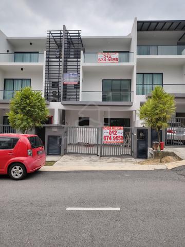 Three Storey Terrace House Residensi Bukit Orkid (Orchid Hill) Batu 9 1