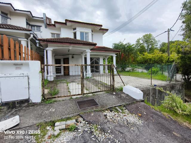 Cheapest 2 Storey Big Corner Lestari Perdana Equine MRT Seri Kembangan 1