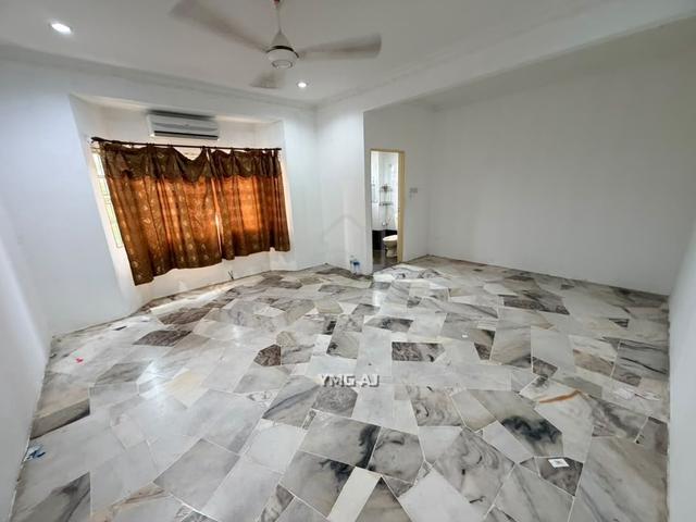 Taman Sentosa Perdana Klang Double Storey House For Rent With Tabletop 1