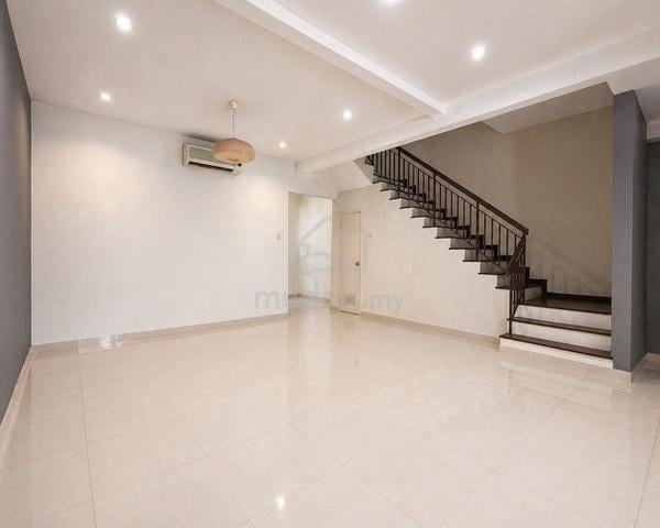 Indah Residence 2 sty house near by SJKC Khe Beng Kemuning Utama 1