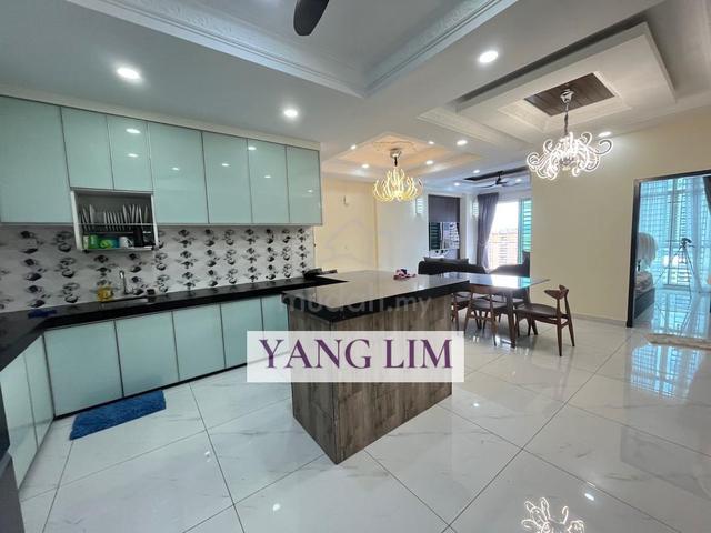 Straits Garden Condominium 1