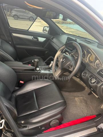Mercedes Benz C280 - 4