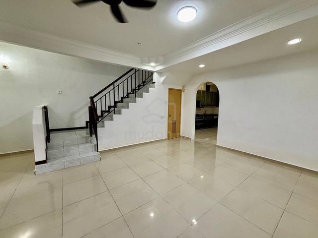 Bandar Seri Alam House For Sale 1