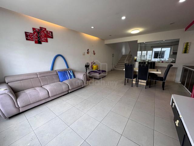 Cozy Tropika @ D'Alpinia 1st Floor Townhouse Puchong South 16 Sierra 1
