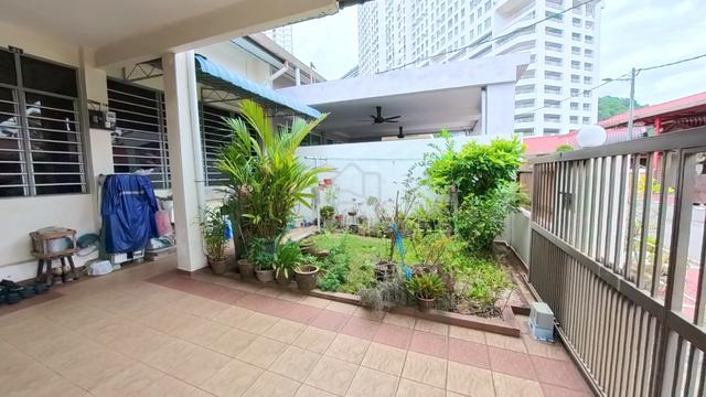 Single Storey Terrece Located At Tanjung Tokong 1