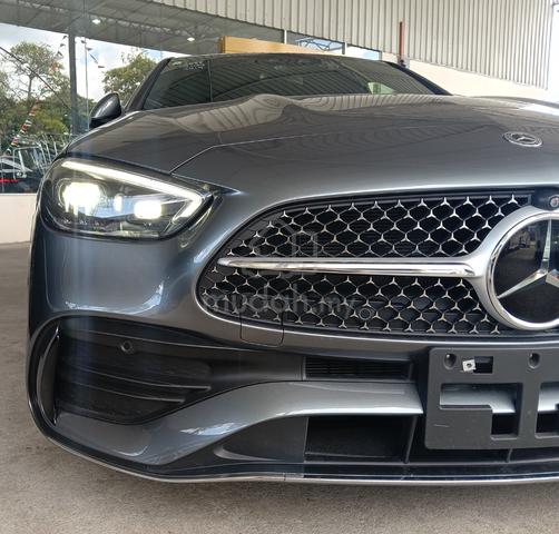 2022 Mercedes Benz C200 1.5 AVANTGARDE AMG LINE - 4