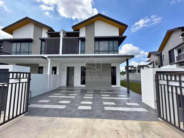 Endlot With 8ft Land【Monthly Installment RM1.9k】4bed 4bath Nilai Area 1