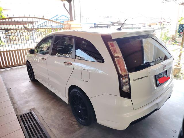 2010 Honda STREAM 1.8 i-VTEC RSZ FACELIFT (A) - 4