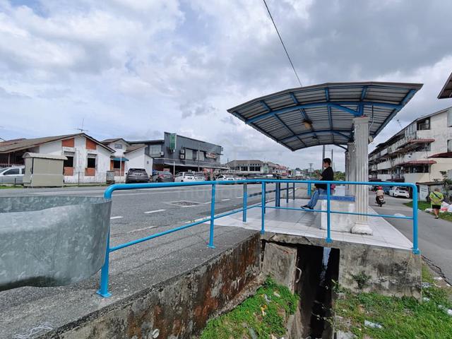 Flat Taman Ungku Tun Aminah 1