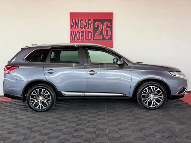 ORI16 Mitsubishi OUTLANDER 2.4 (CBU) 3 YR WARRANTY - 4