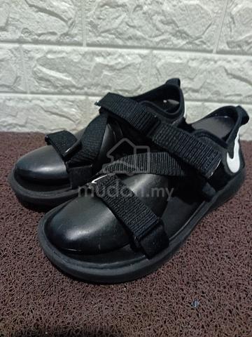 Uk8 Nike Vista Sandals - photo 2 of 6