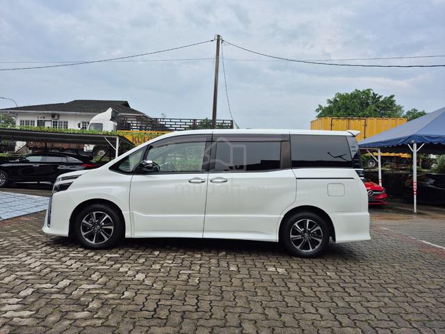 2022 Toyota VOXY 2.0 S-Z (A) RECON - 3