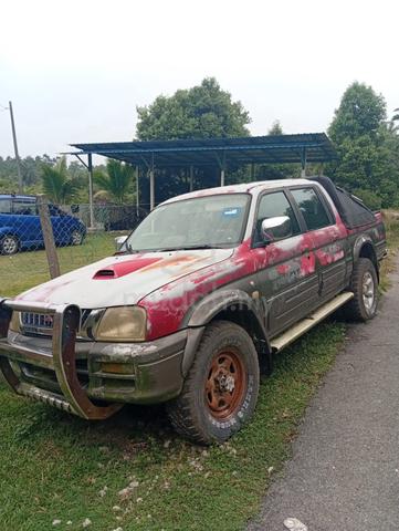 2002 Mitsubishi STORM 2.5 GLX (M) - 3