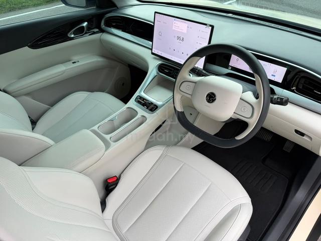 Proton EMAS 5 PREMIUM F/SERVICE WARRANTY TILL 2034 - 5