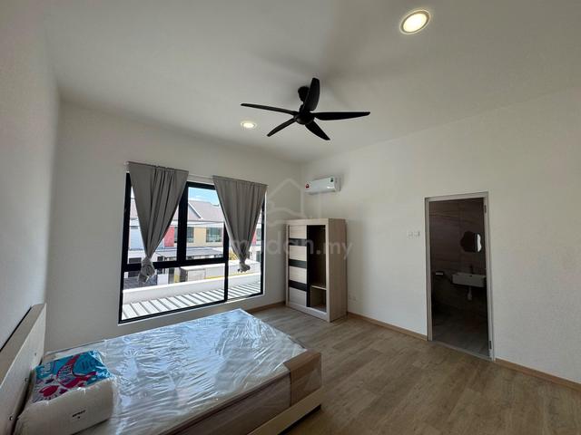 Fully furnished new house Bukit Banyan Aspera 2Story terrace for rent 1