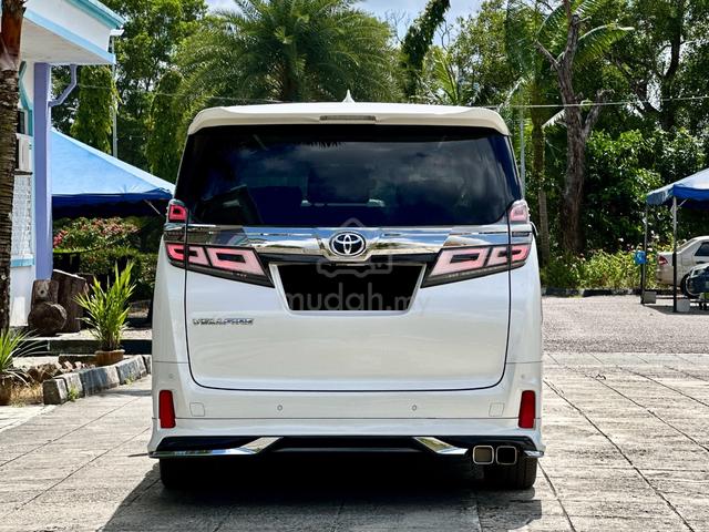 Assalam.. 2020 reg, ZG 2019 Toyota VELLFIRE 2.5 - 5