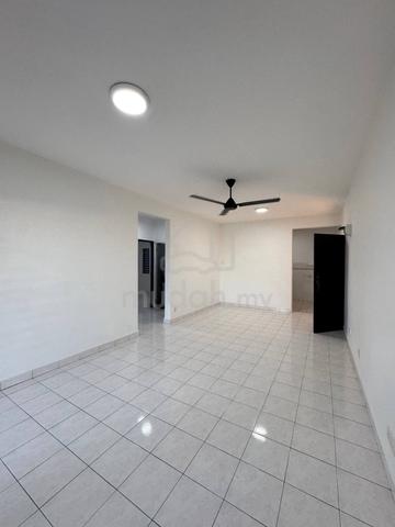 Selesa Puteri Condominium 1