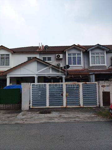Double Storey Terrace Saujana Utama TERMURAH Renovated 1