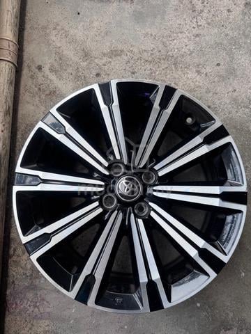 Carousel Image Selected