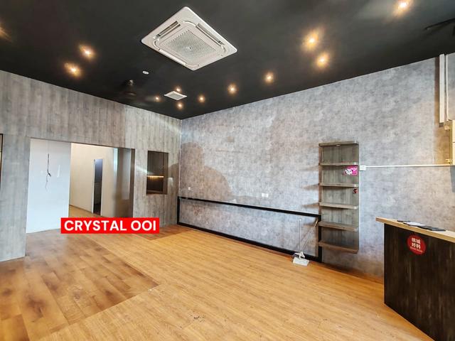 Pre-War Heritage Double-Storey Shophouse for Sale at Georgetown 1
