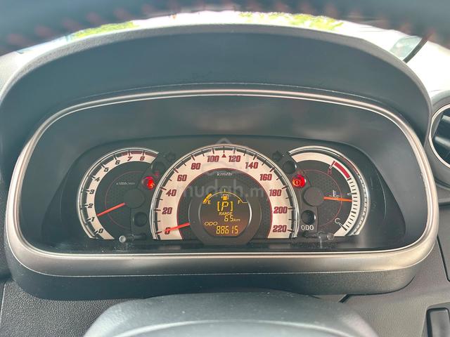 Perodua MYVI 1.5 SE (A) 88,600km. Loan Black list - 3