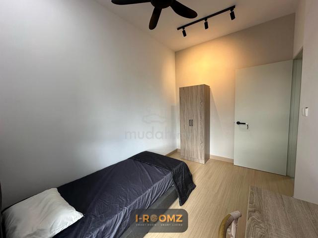 Junior Room For Rent Kuchai Lama Near Mrt Kuchai Sentral Female Male 1
