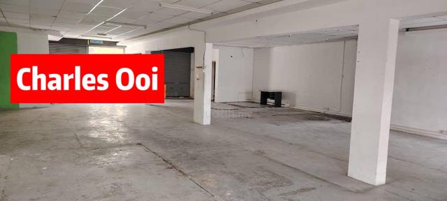 2 Adjoining Ground Floor Shoplot | Heavy Traffic Flow | Good Condition 1