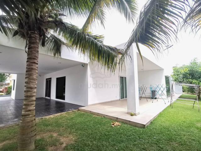 Melaka AFamosa Resort Bungalow 7653sqft Renovated Extended Alor Gajah 1